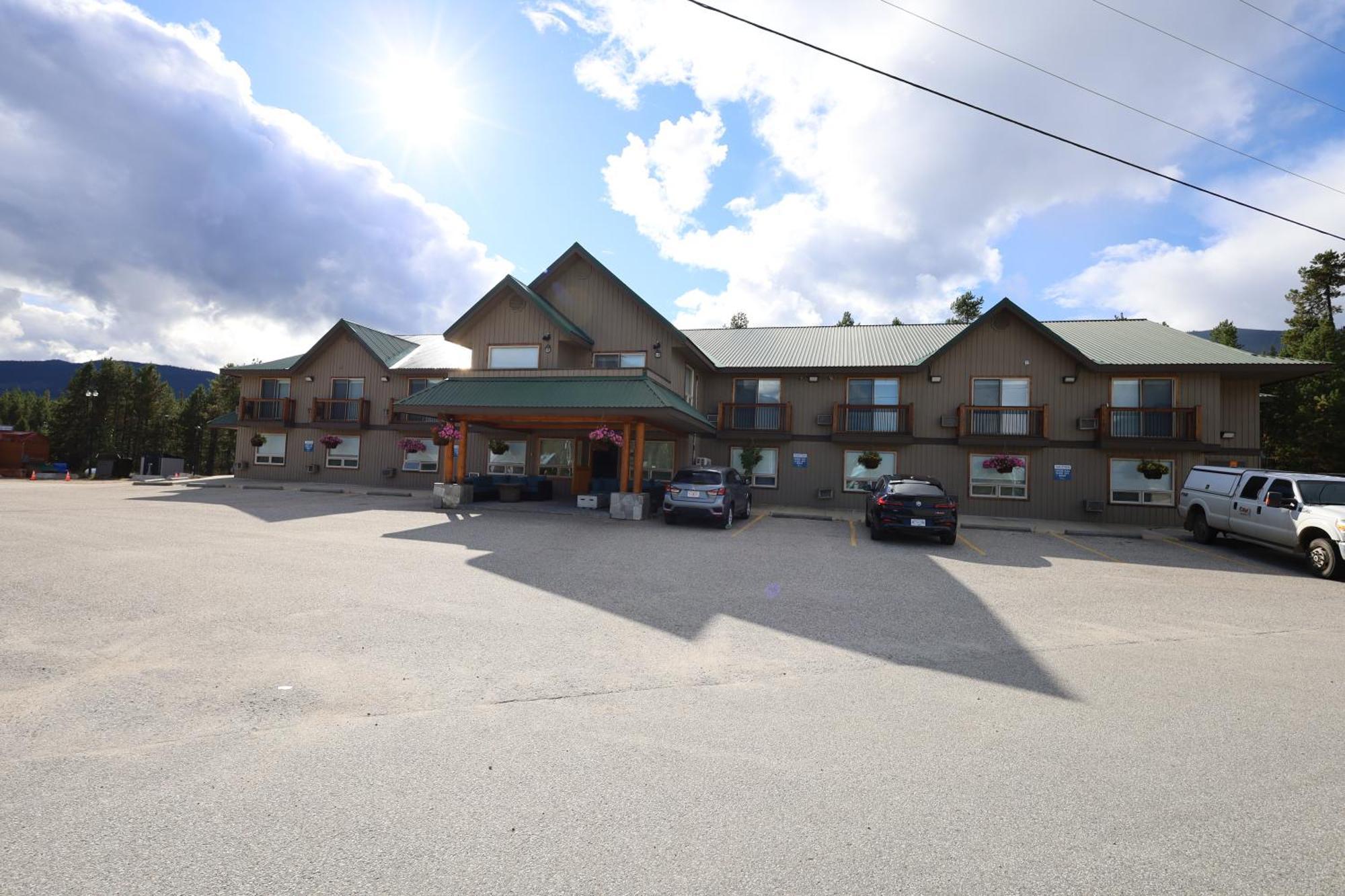 Glacier Mountain Lodge Blue River Eksteriør billede